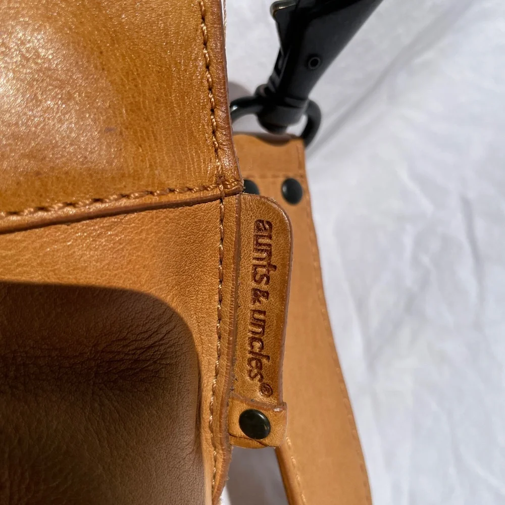 Tan Leather Aunts & Uncles Crossbody Bag - Picture 3 of 4